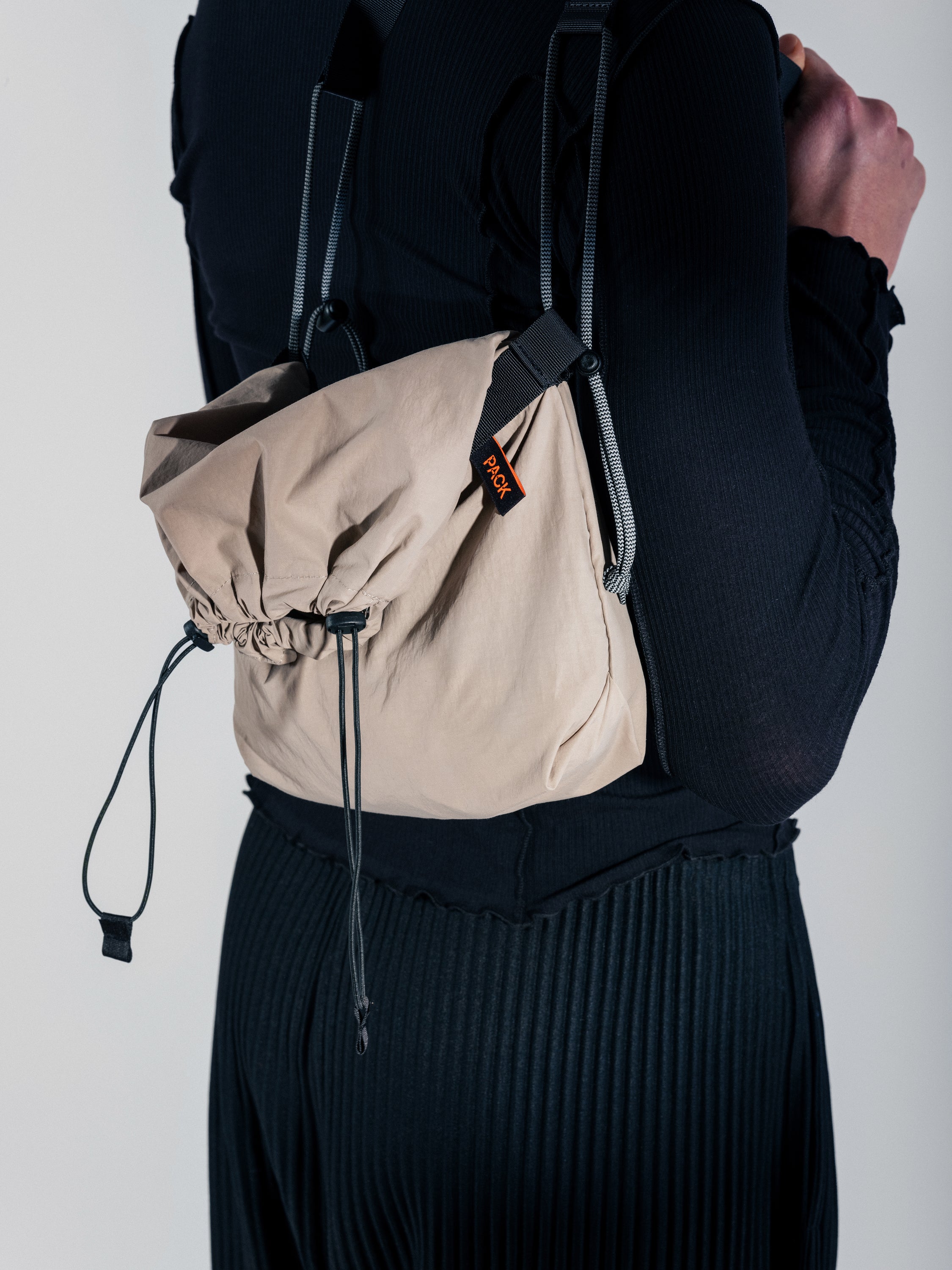 Medium Drawstring Sling · A111