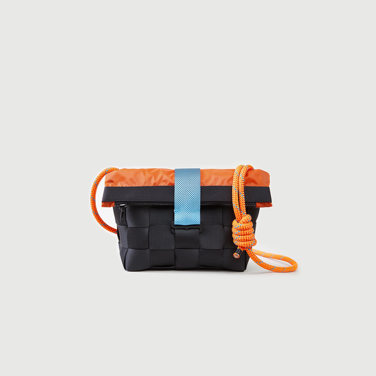 M511//WIDE WEB.CLOSING STRAP GRADIENT - sodium blue