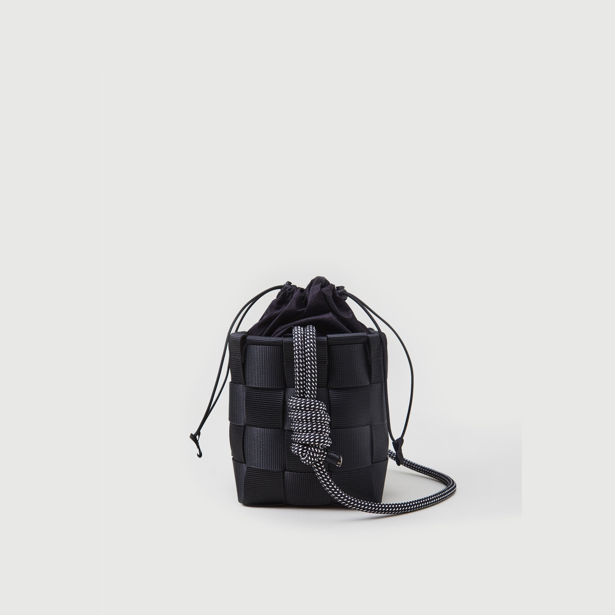Small Bucket Basket Sling - Wide Web · A221