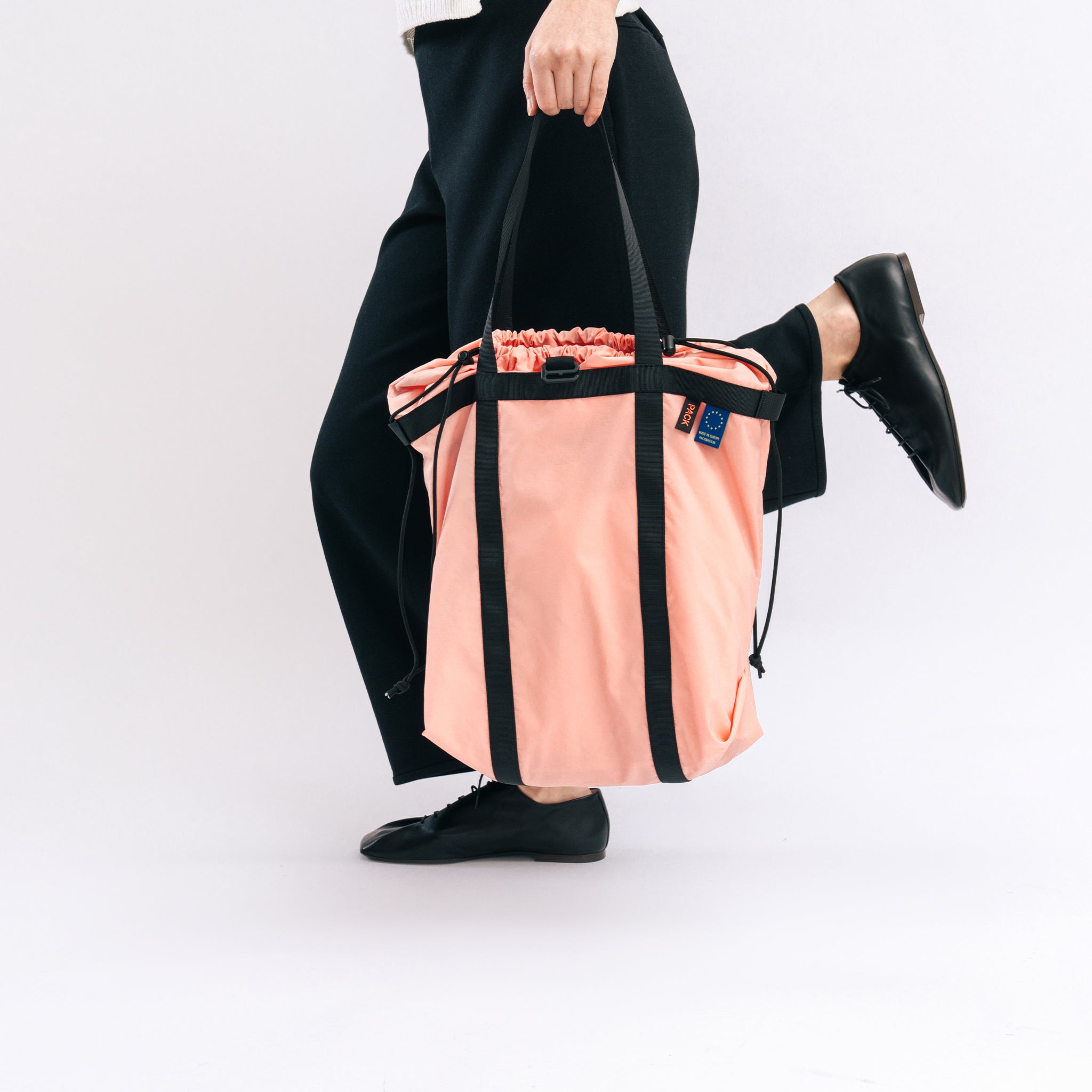 Carry-All Shopper · M131