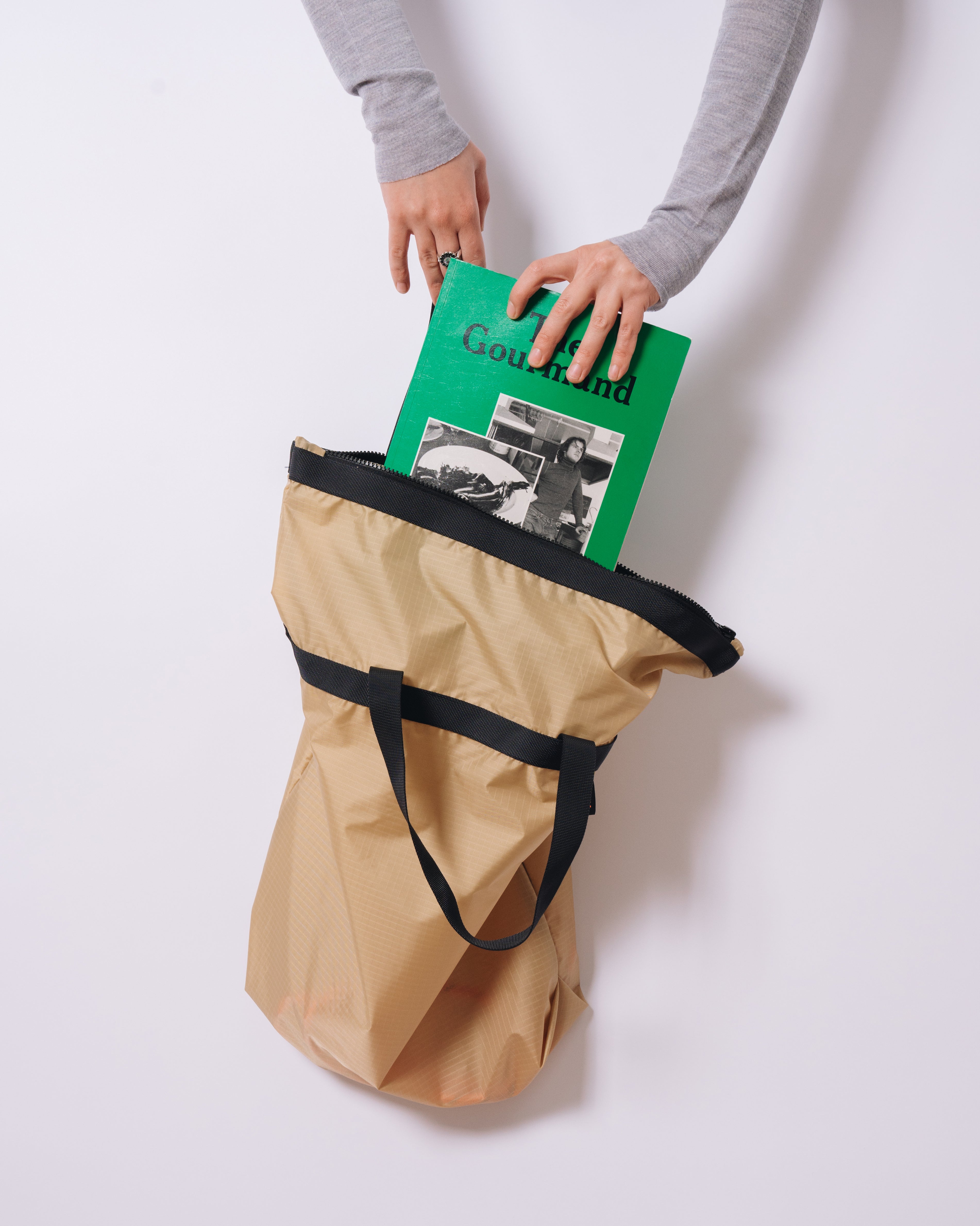 Shopper Zip Pouch · M105