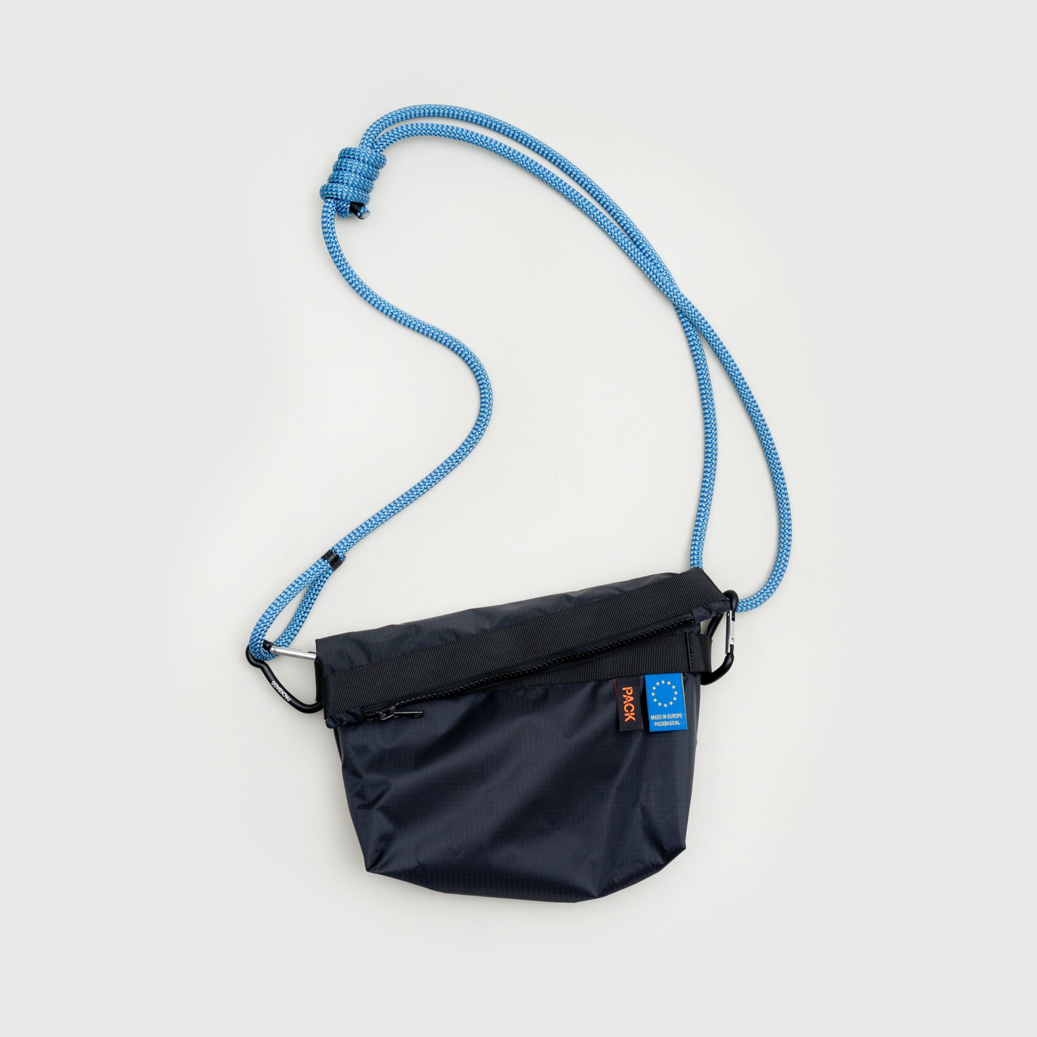 Small Zip Sling · A101