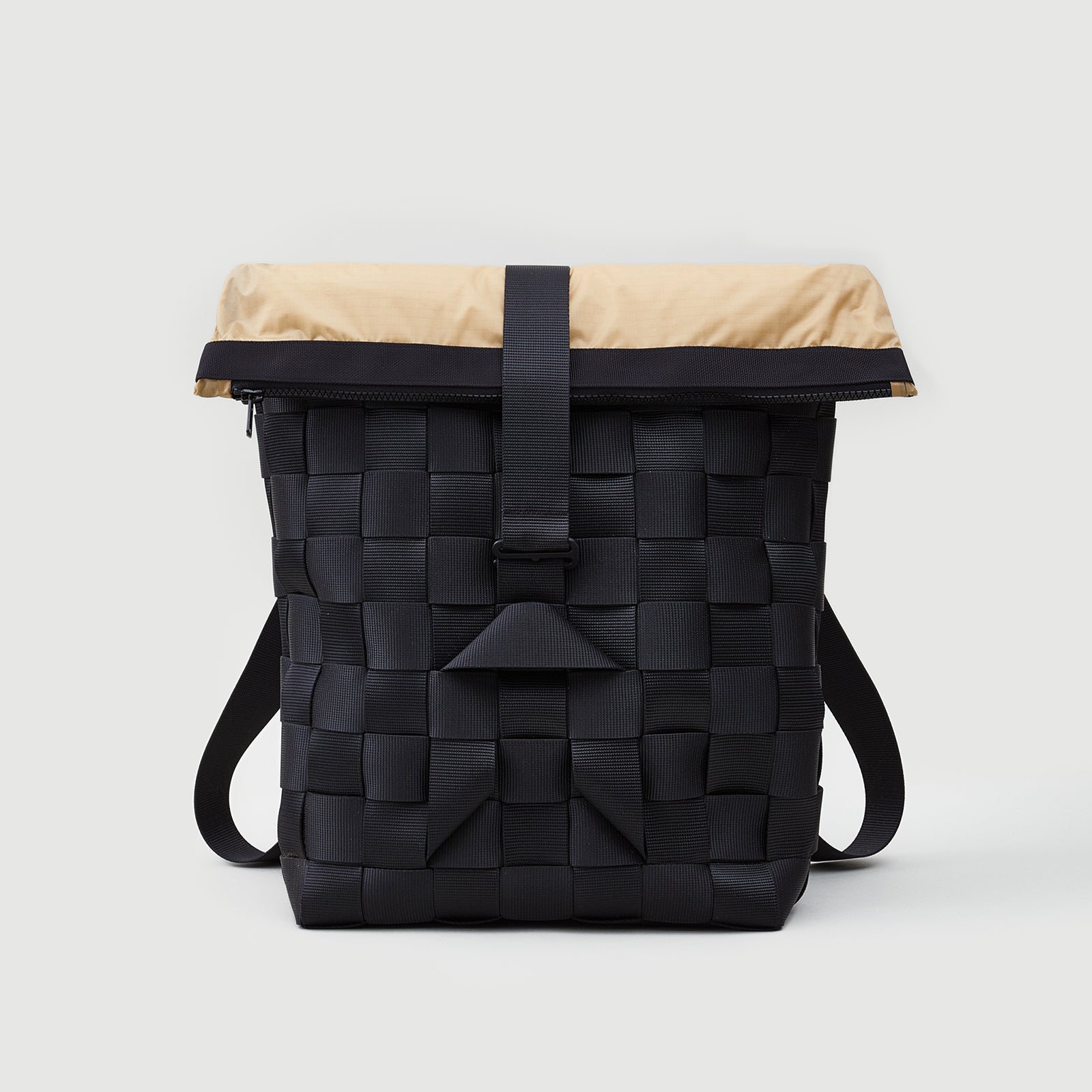 Zip Pouch Basket Backpack · A302