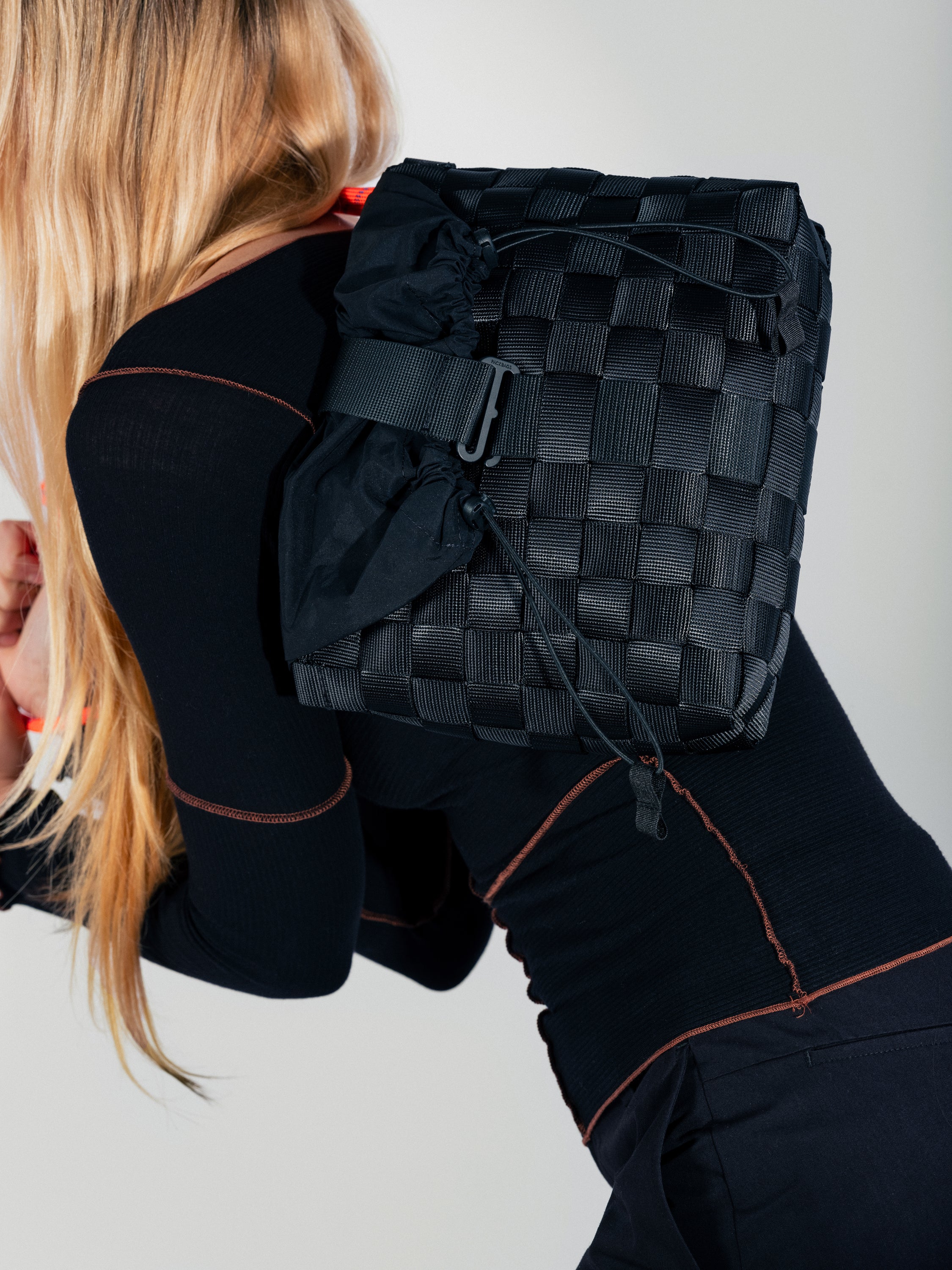 Medium Box Basket Sling - Slim Web · A212