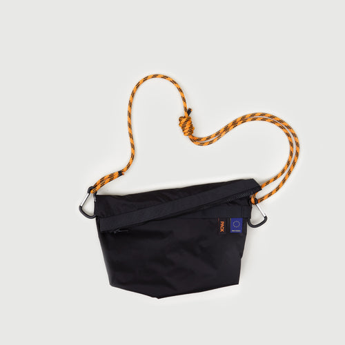 A103//ZIP.MEDIUM.SLING - lead black / LIGHT STRAP