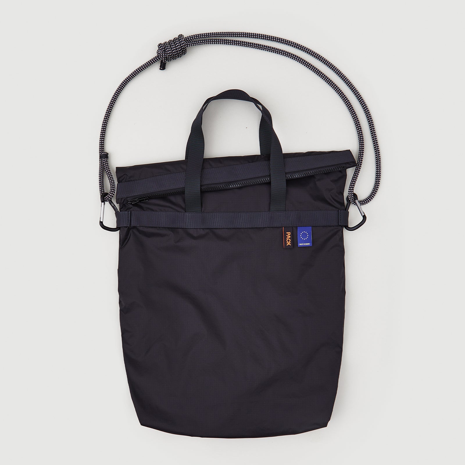 Shopper Zip Sling · A105