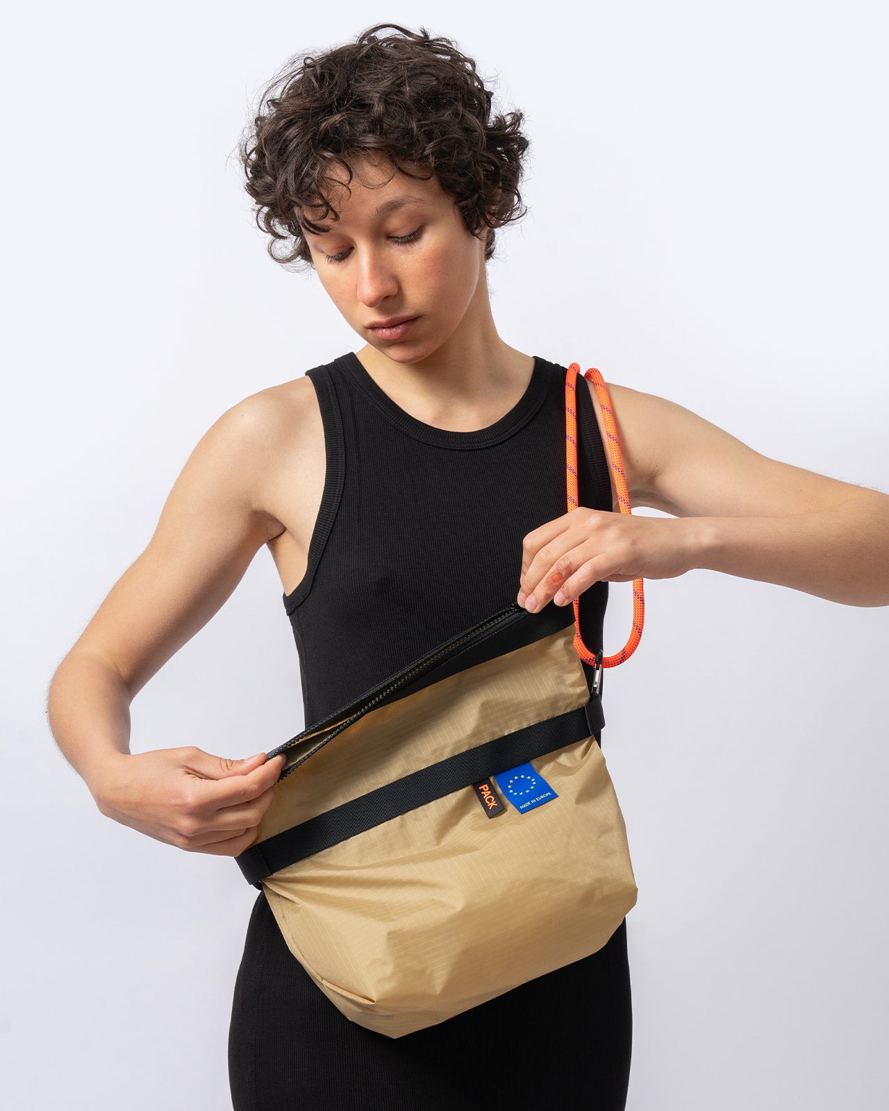 A103 FOLD SLING - MEDIUM - hydrogen beige