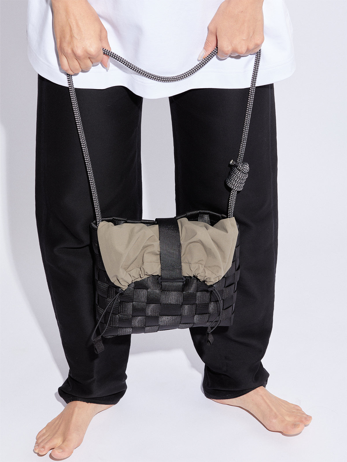 Medium Box Basket Sling - Slim Web · A210