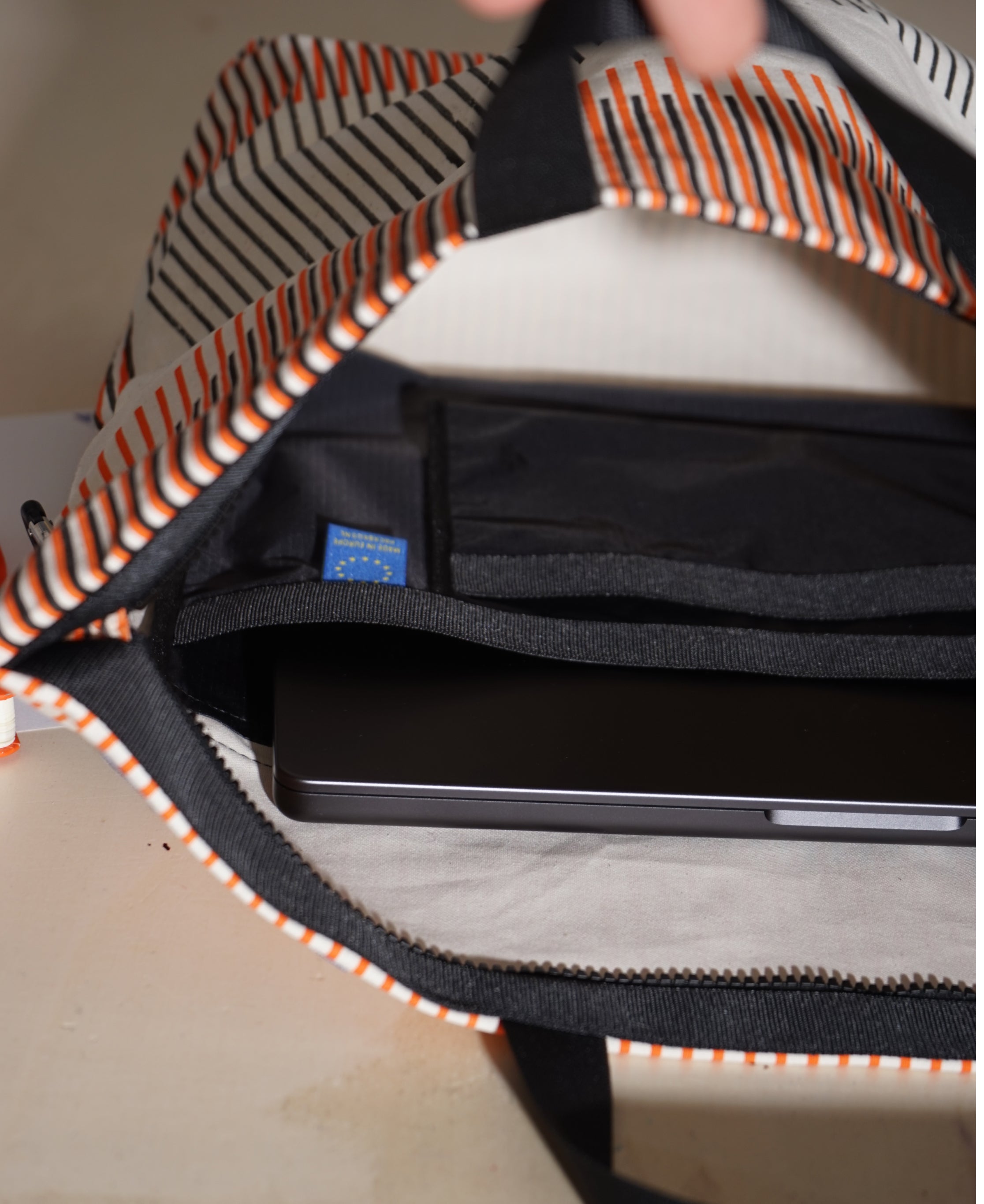 2-in-1 Messenger Allround Sling - A121 - hand printed