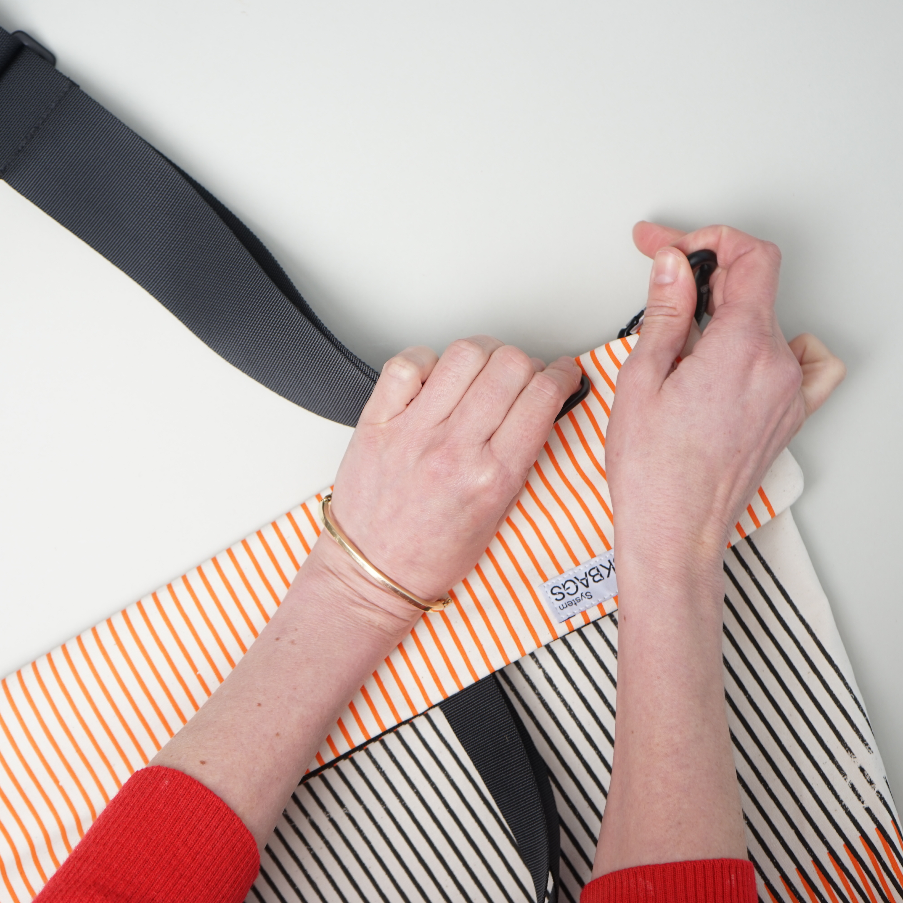 2-in-1 Messenger Allround Sling - A121 - hand printed