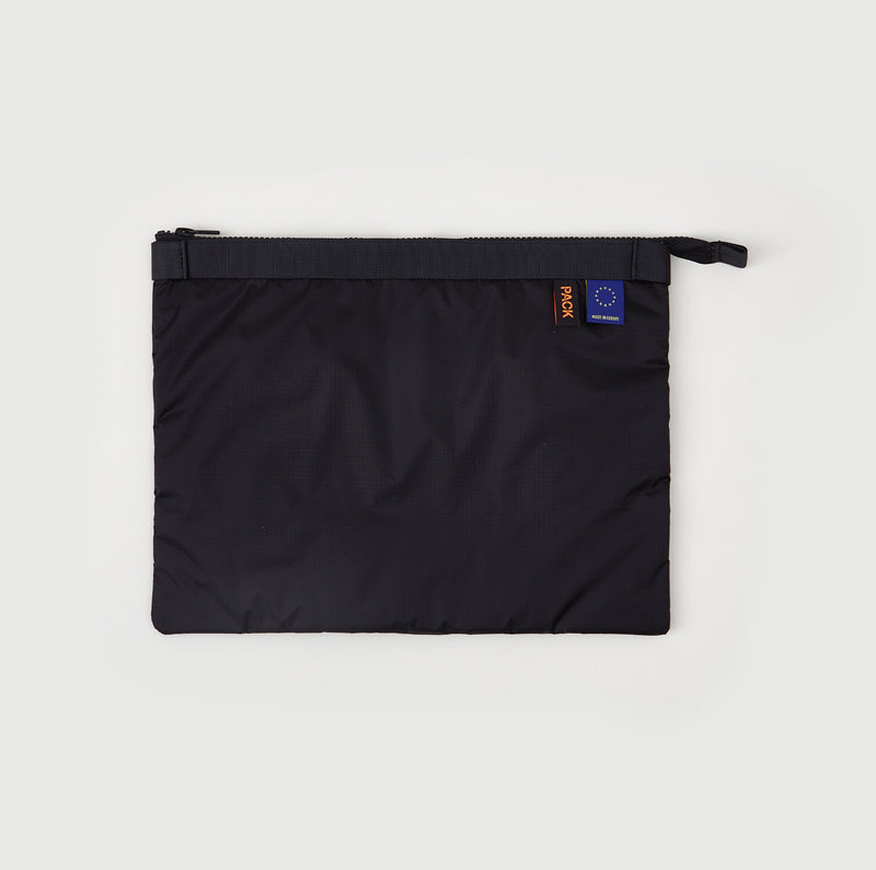 M603 ZIP LAPTOP POUCH