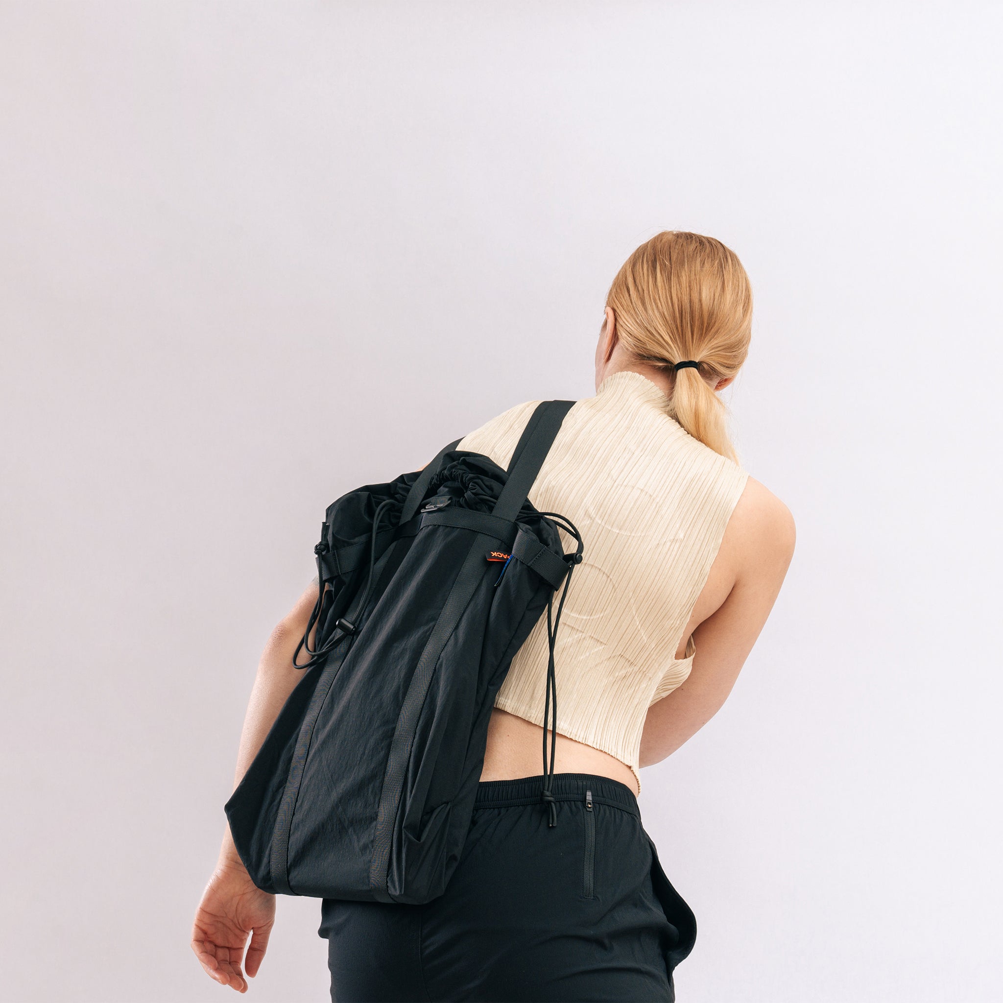 Carry-All Shopper · M131