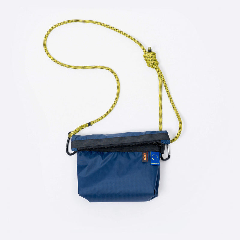 A101//ZIP.SMALL.SLING - indium blue