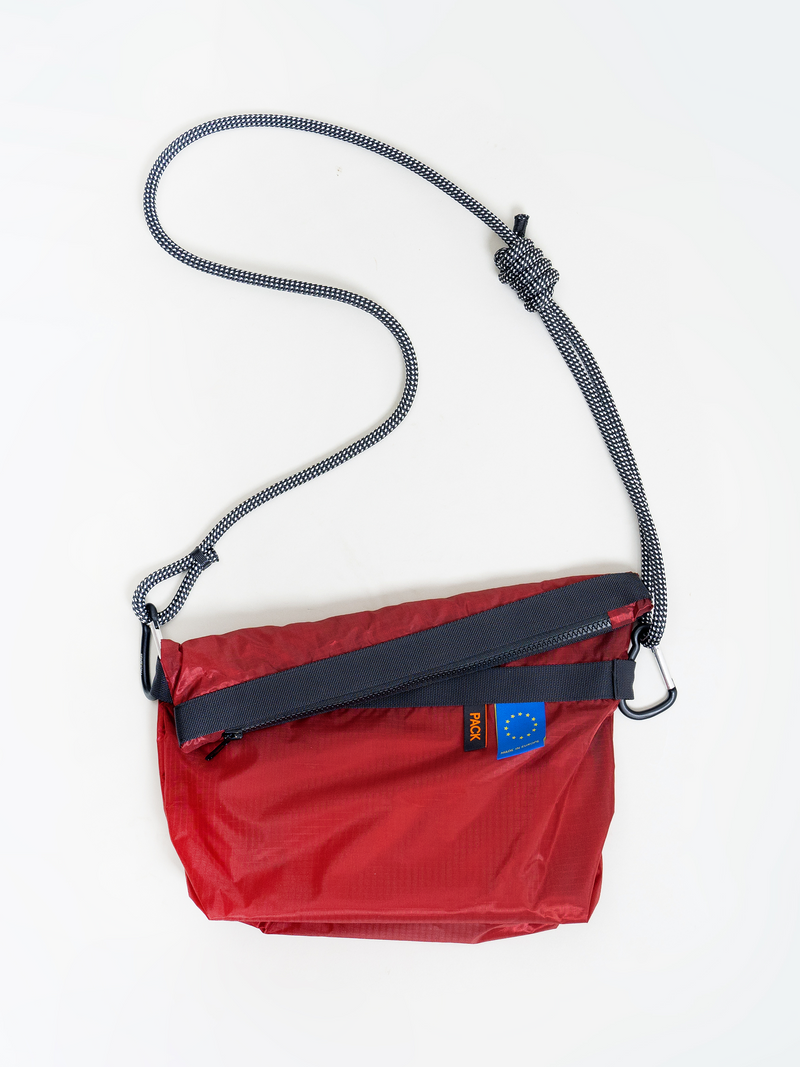A103//ZIP.MEDIUM.SLING - iodium red