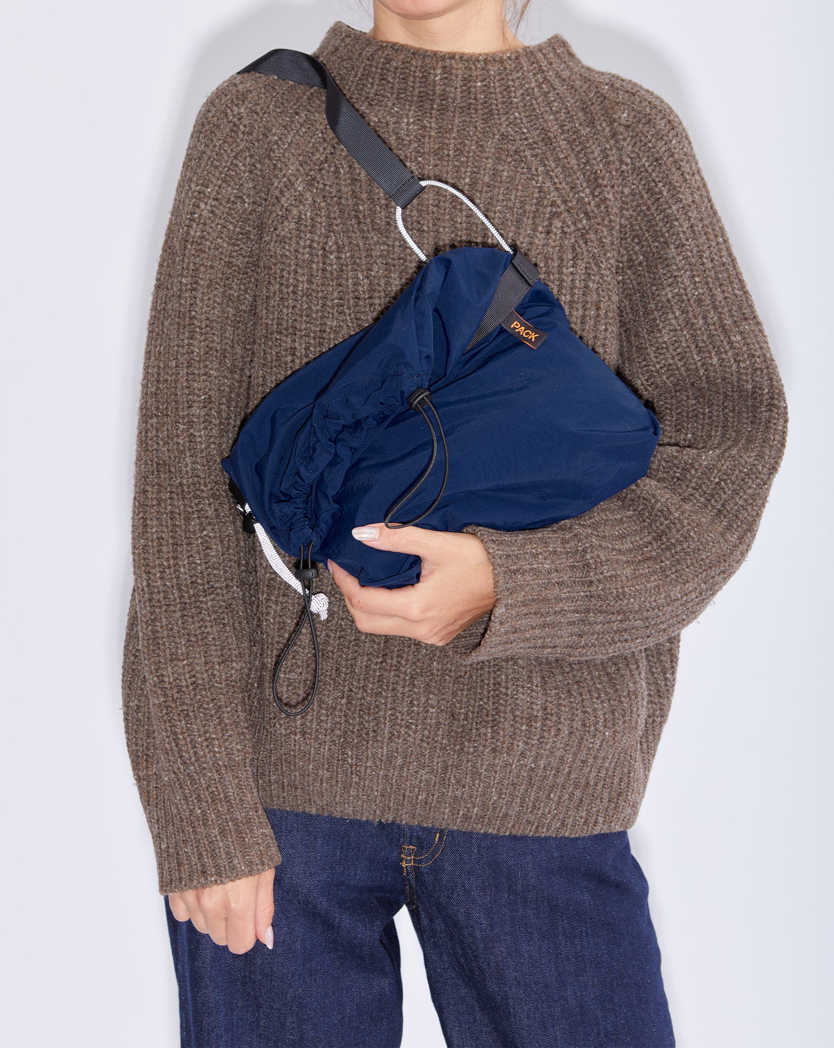 Medium Drawstring Sling · A111